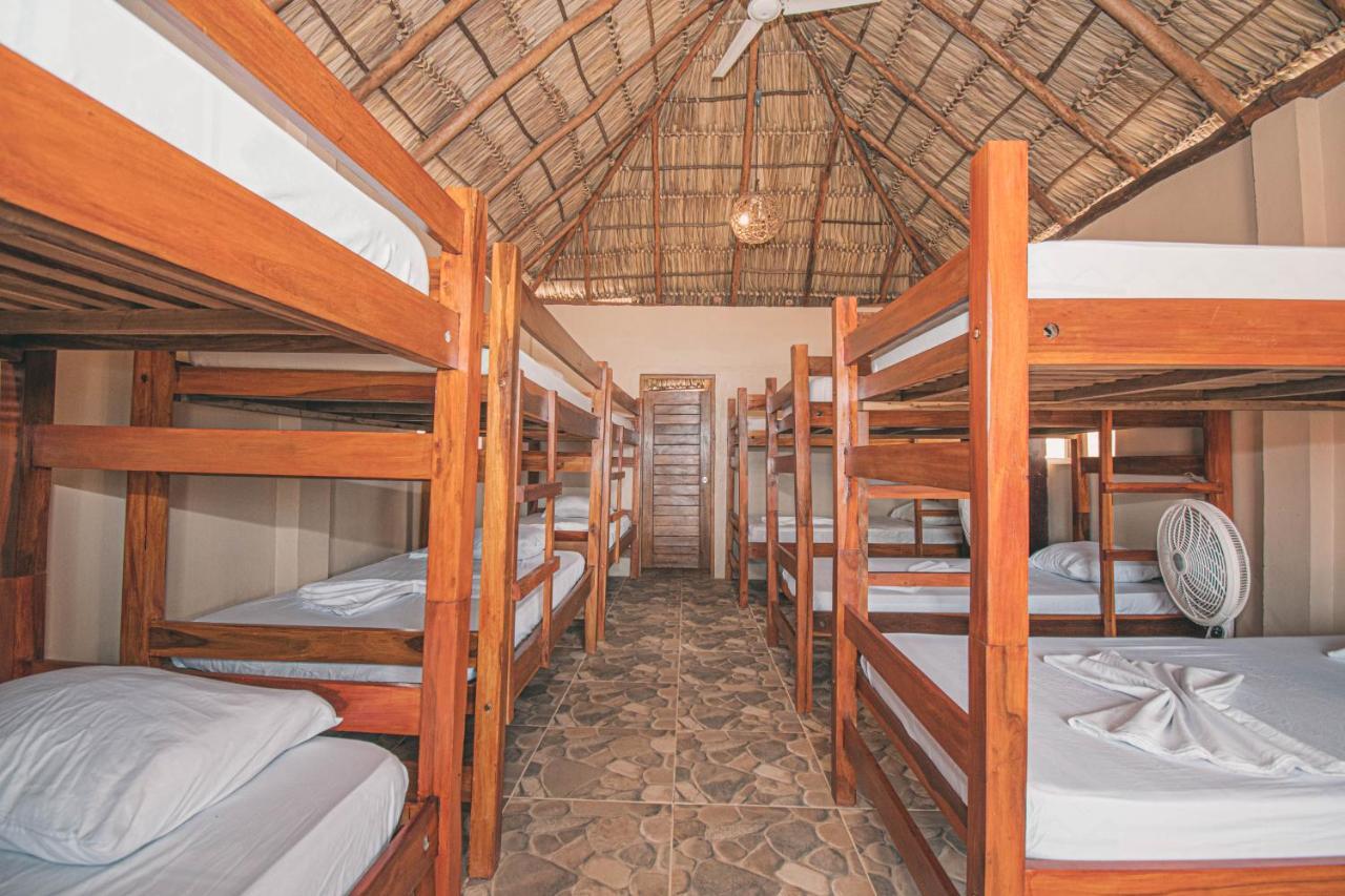 The Barrel Hostel Popoyo Exterior photo