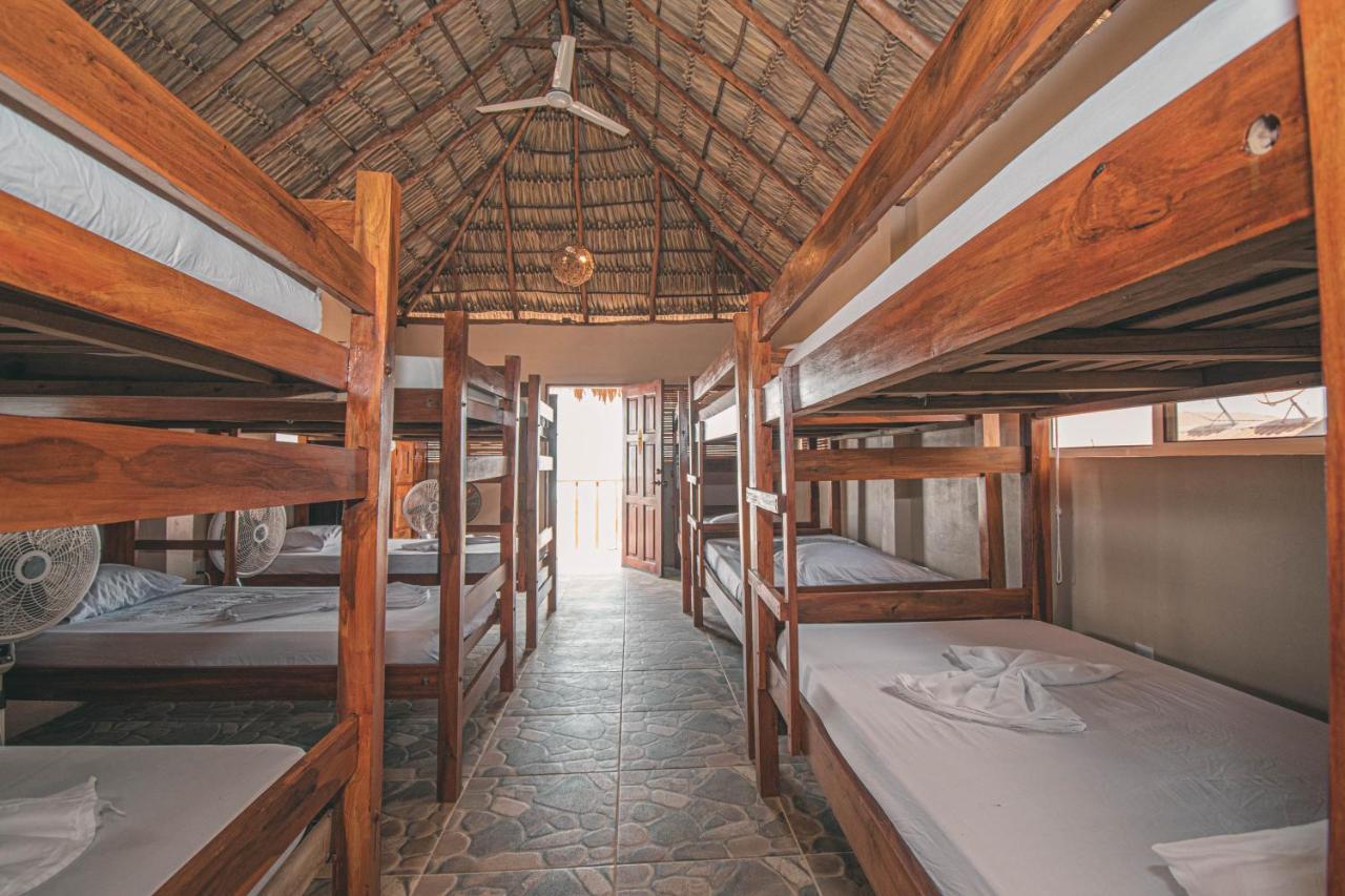 The Barrel Hostel Popoyo Exterior photo